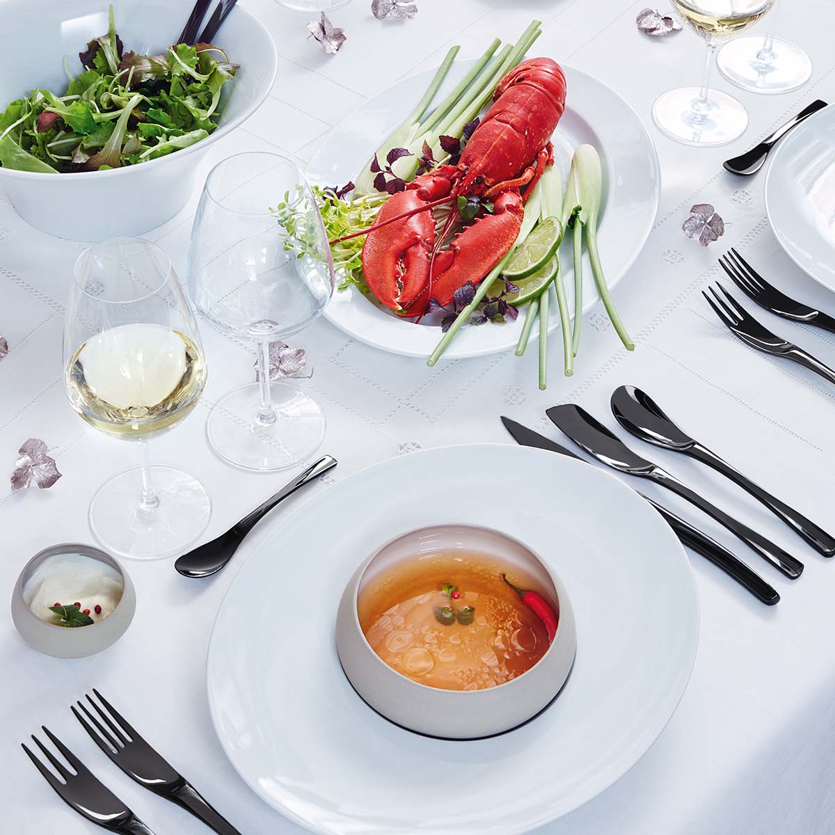 XY BLACK MIRROR FINISH Table / Pasta spoon