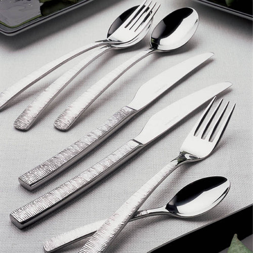ASTREE CISELE MIRROR FINISH Dessert knife, 1 pc solid handle, serrated