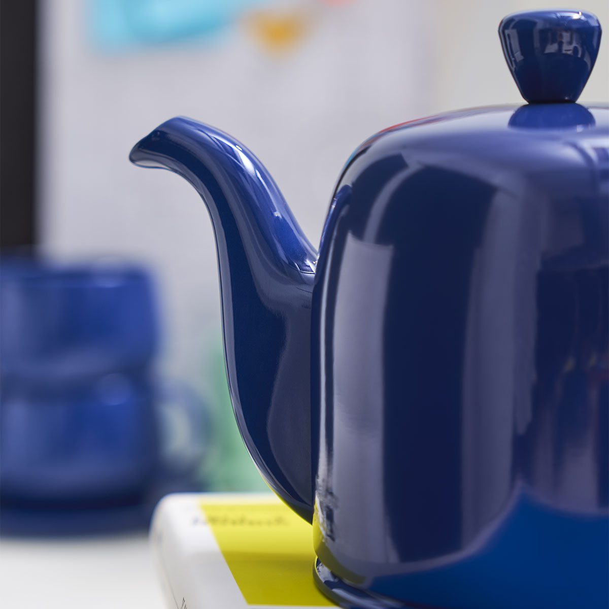 SALAM MONOCHROME Tea pot 4 cups blue bell