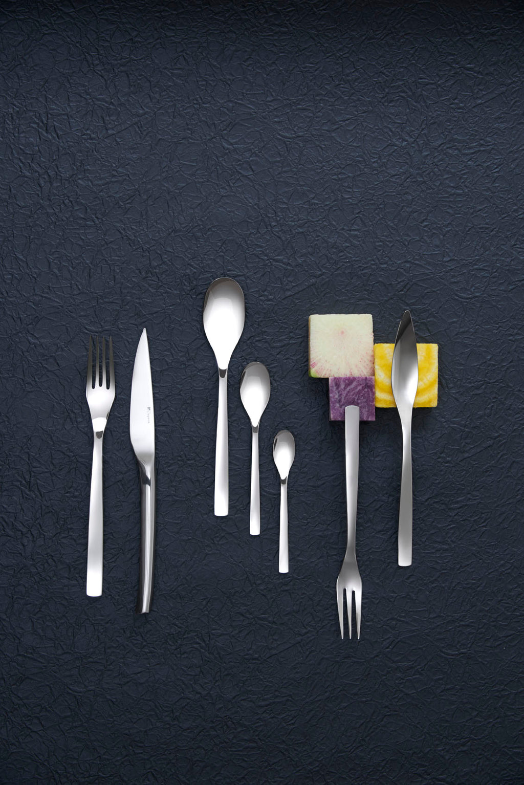 GUEST MIRROR FINISH Salad / Dessert fork