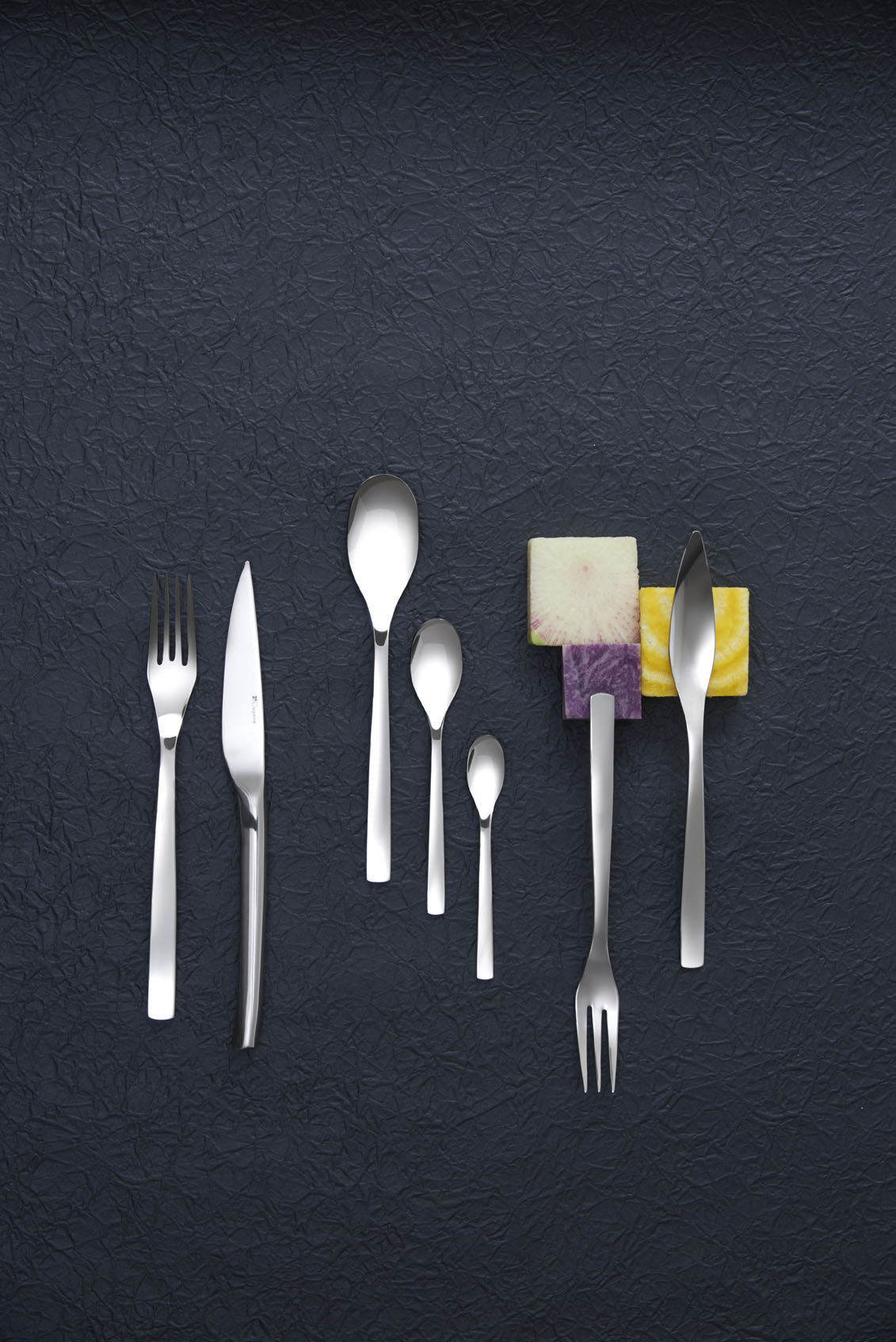 GUEST MIRROR FINISH Salad / Dessert fork