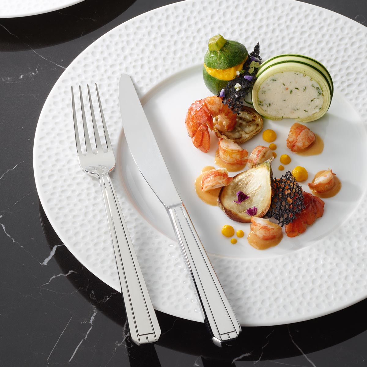 NORMANDY MIRROR FINISH Table knife, 1 pc solid handle, serrated