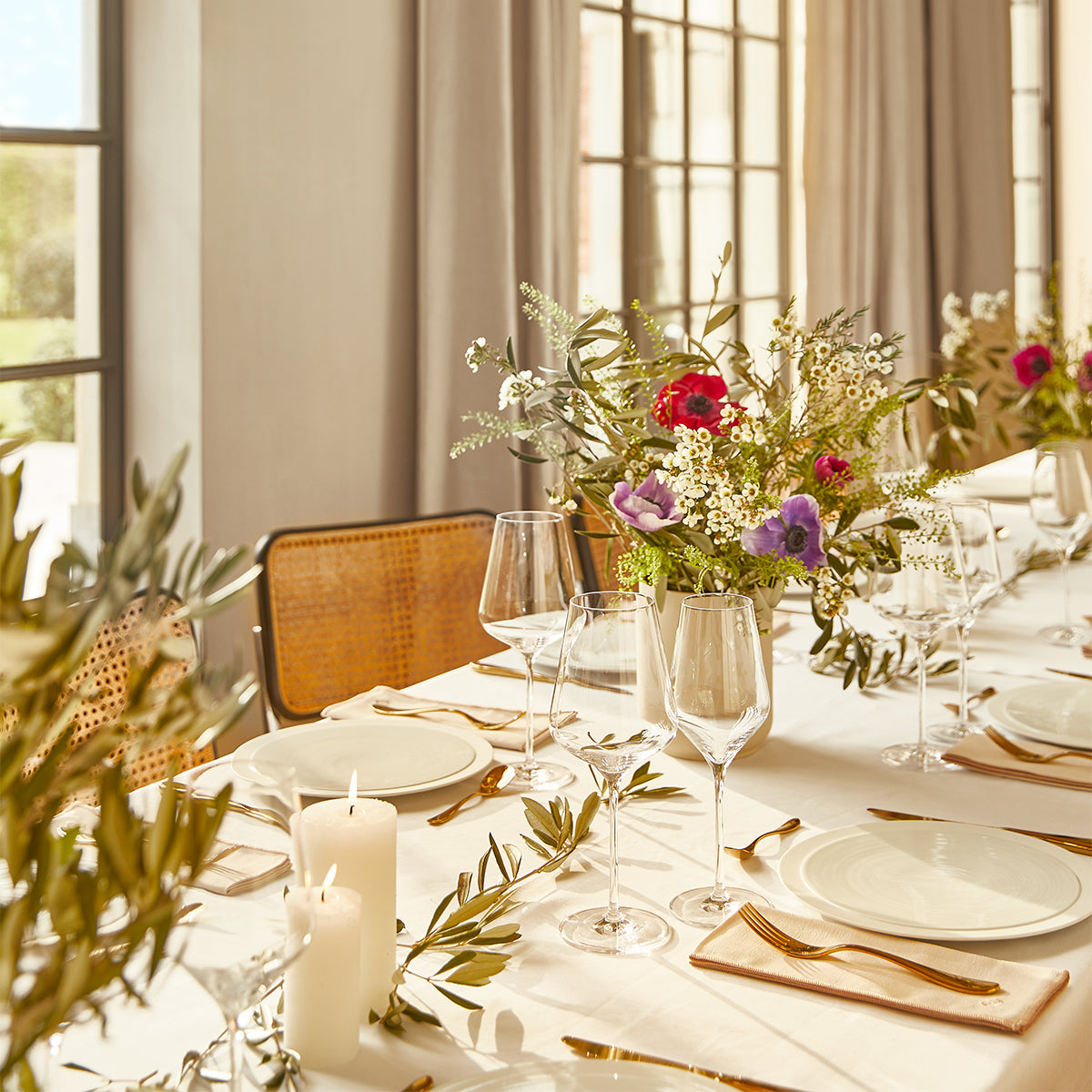 ONDE GOLD FINISH Soup / Dessert spoon, oval